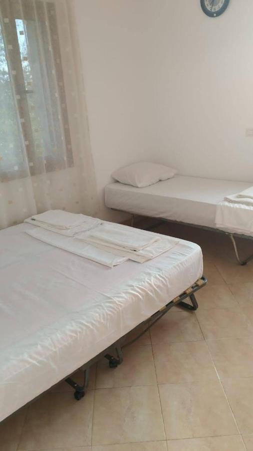 Vlorë Mullaj Guest House מראה חיצוני תמונה