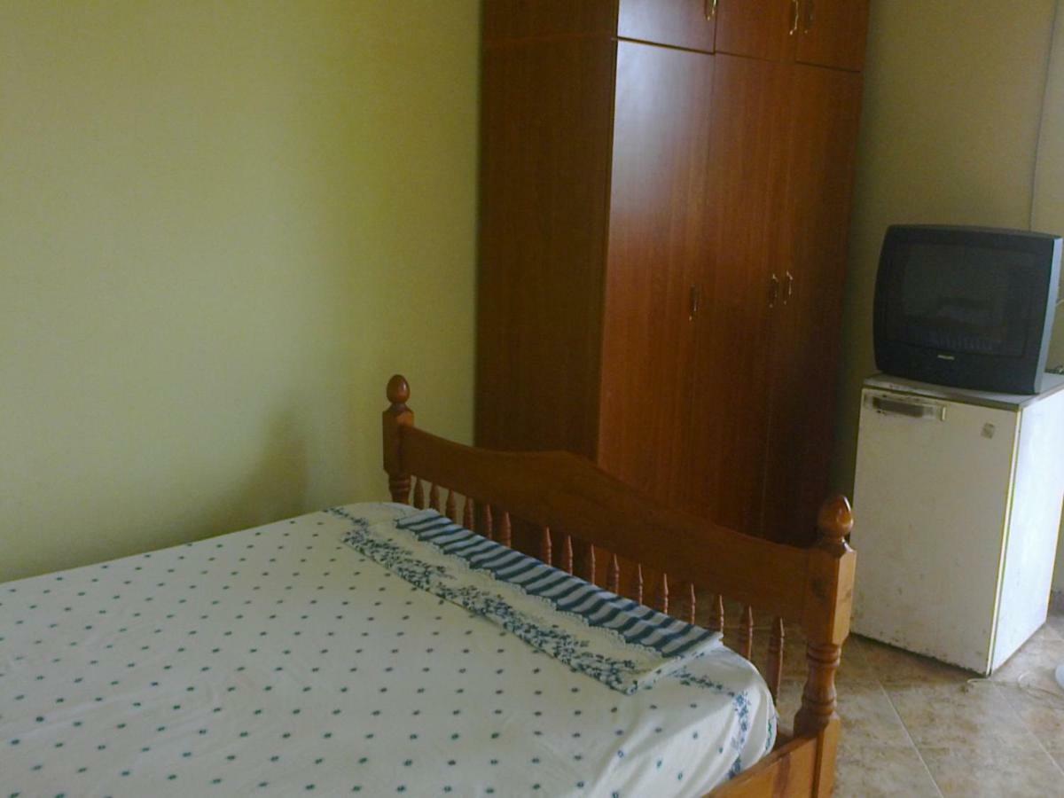 Vlorë Mullaj Guest House מראה חיצוני תמונה