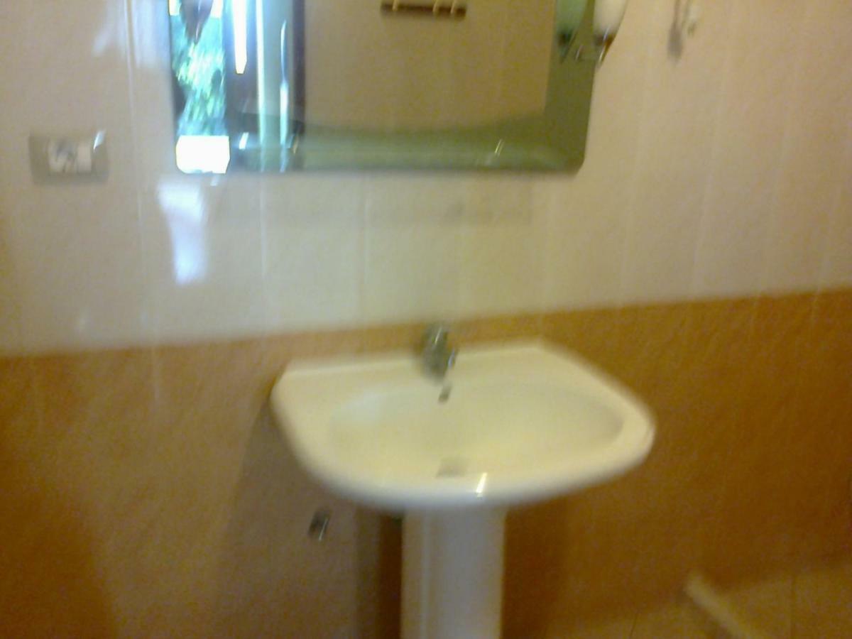 Vlorë Mullaj Guest House מראה חיצוני תמונה